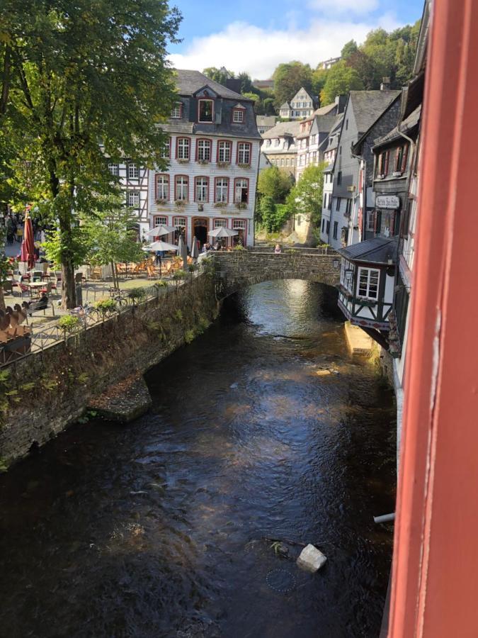 Haus An Der Rur - 5 Apartments Mitten In Monschau Exteriör bild